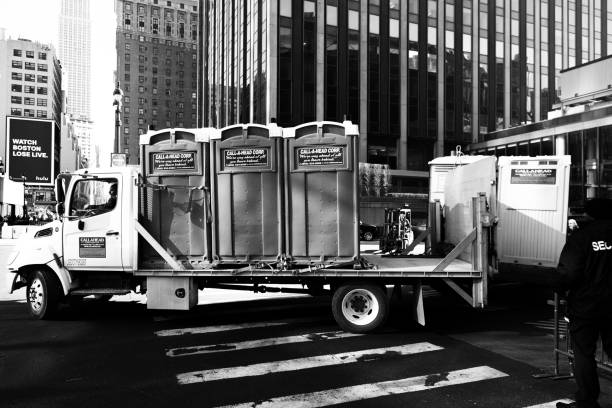 Best Porta potty delivery and setup  in Green Forest, AR